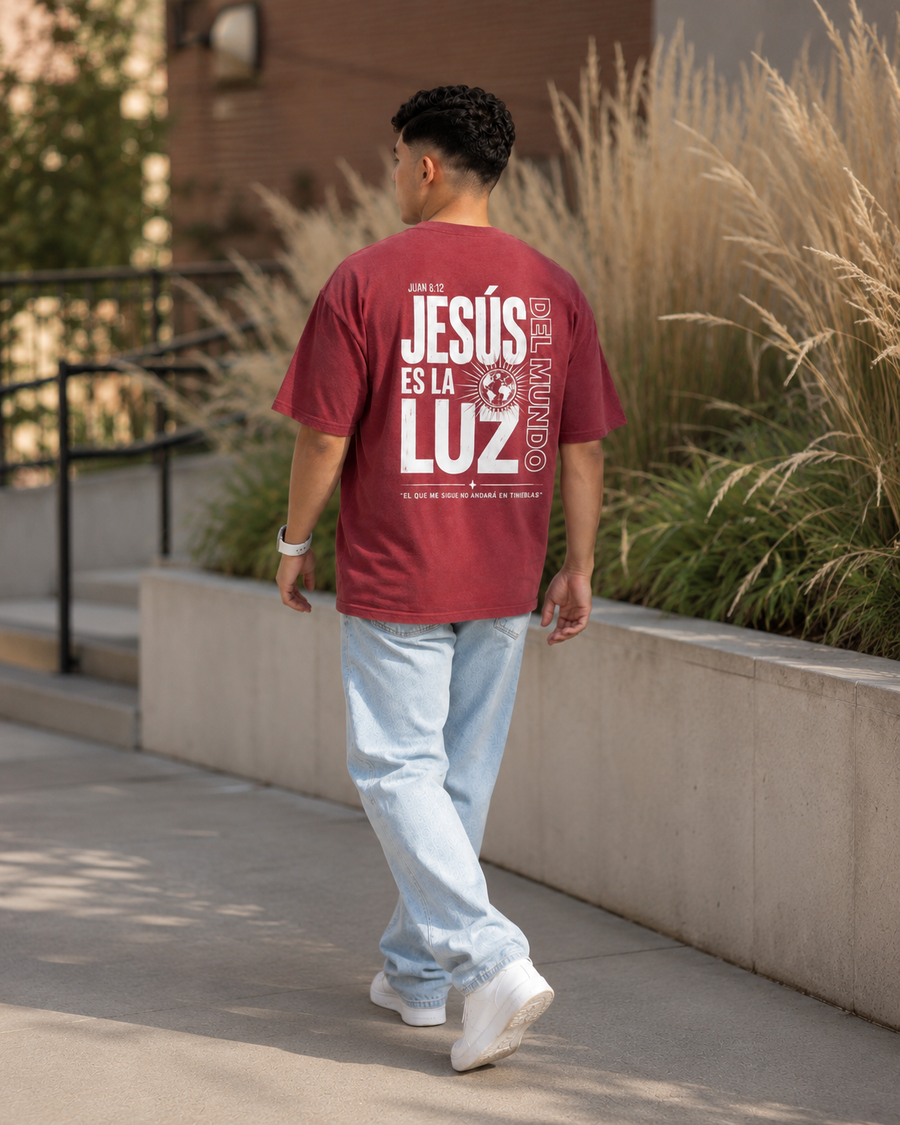 Jesus es la Luz  Heavy Tee