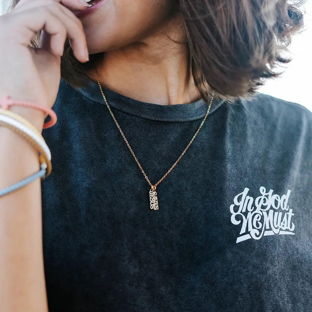 'jesus Saves' Gold Necklace