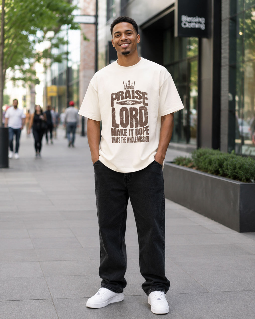 Classic Oversized T-shirt Praise the Lord