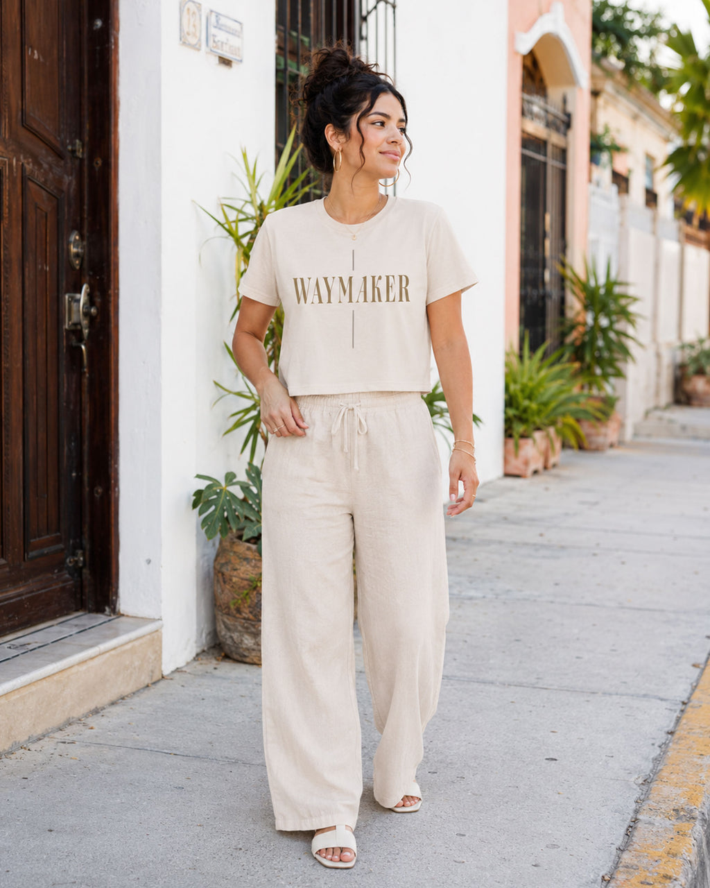 Waymaker Wo's Classic Crop Tee